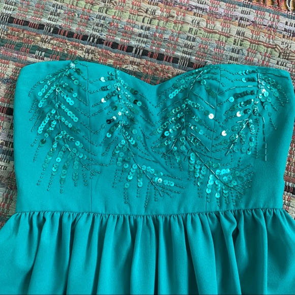 ModCloth Strapless Sweetheart Dress - Picture 6 of 8